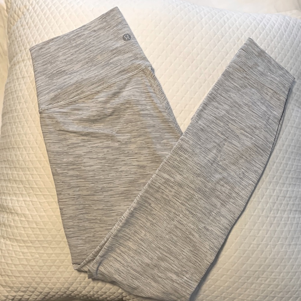 Lululemon High Rise legging 25”